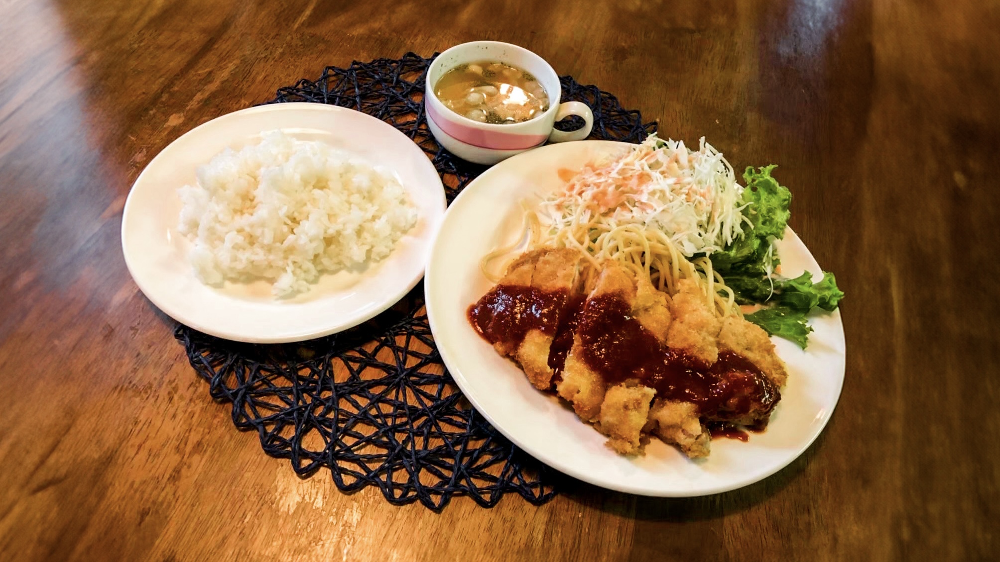 チキンカツのデミグラスソース